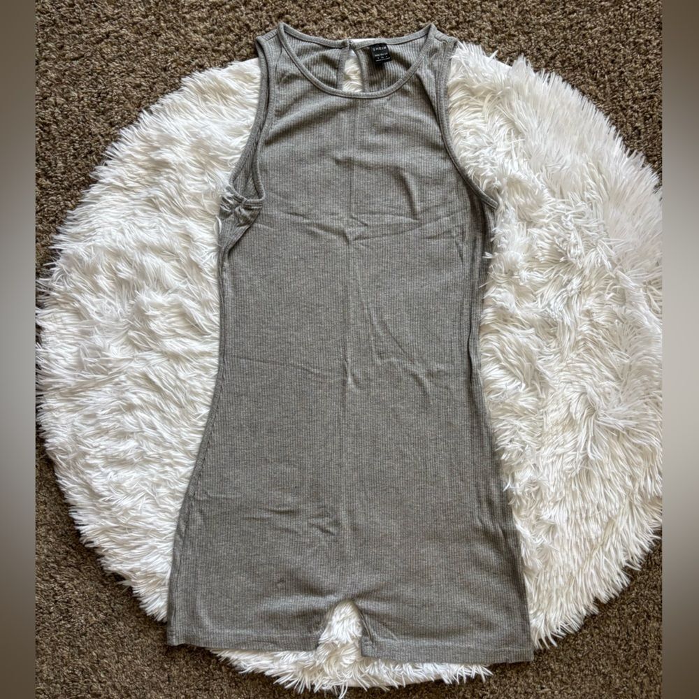 SHEIN Shorts Romper Gray Stretchy Ribbed Tight‎ Fit Tank Lightweight Womens 4
